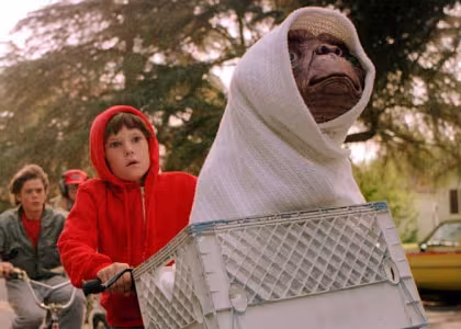 E.T. the Extra-Terrestrial (1982)