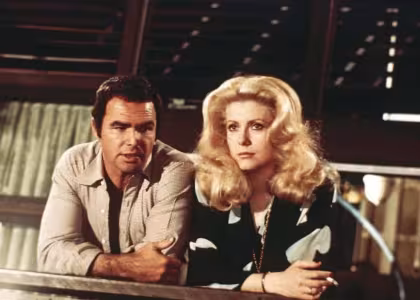 Hustle (1975)